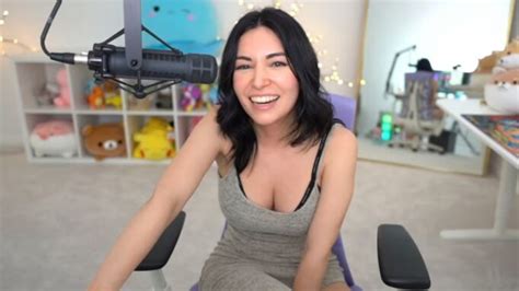 Alinity – Twitch Salary, Net Worth, Player Information